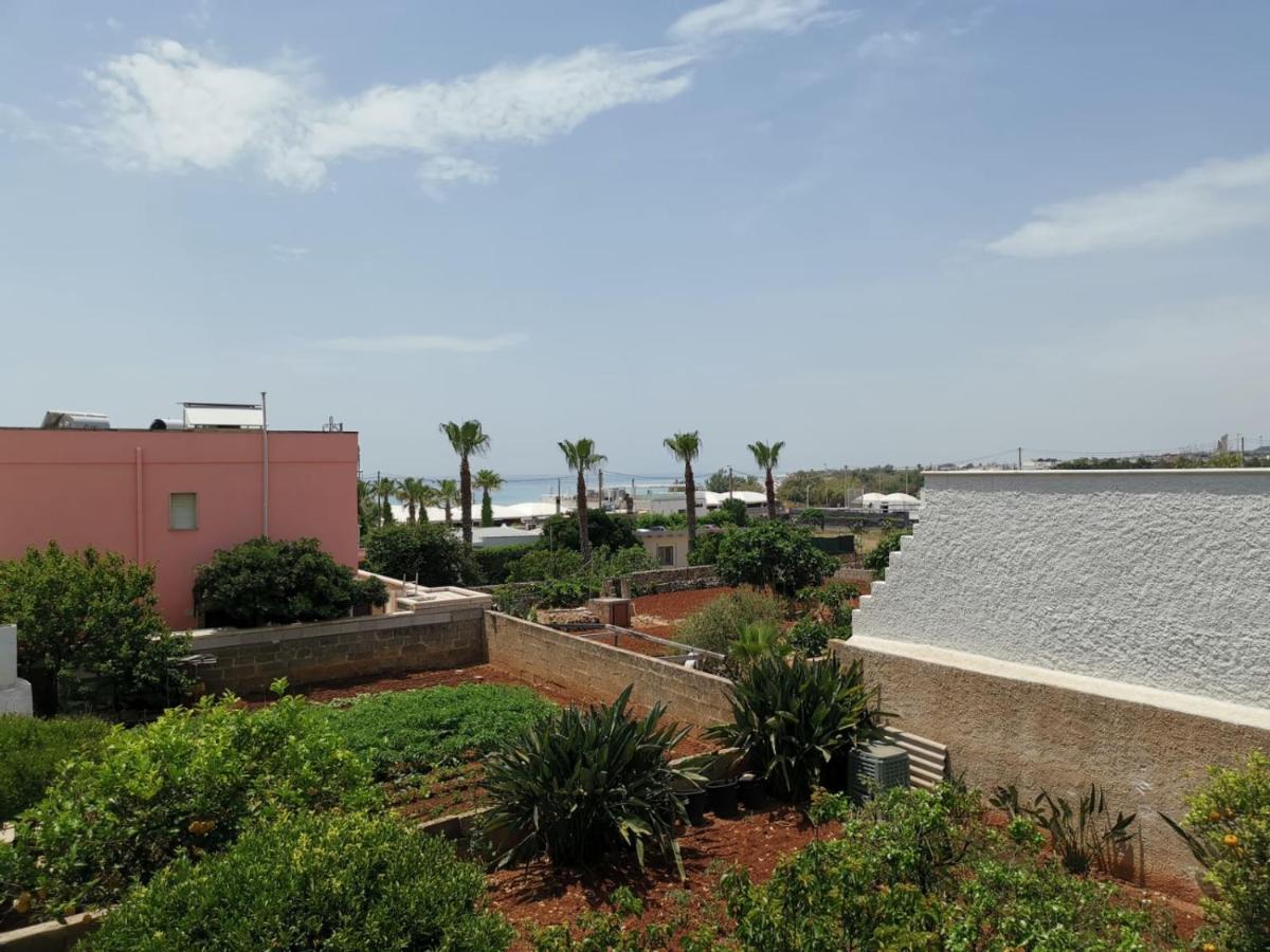 Apartamento Casa Tramonto Vista Mare Marina Di Pescoluse Exterior foto